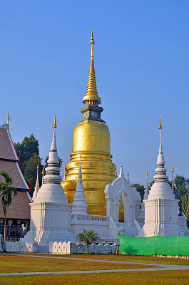 06_Chedi at Wat Suan Dok.jpg