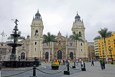 05_Lima Cathedral.jpg