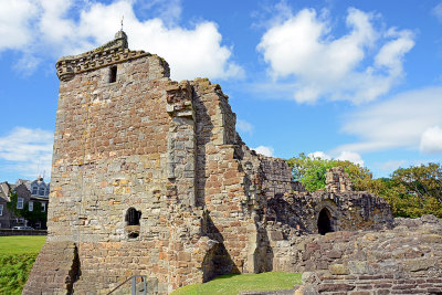 04_St Andrews Castle.jpg