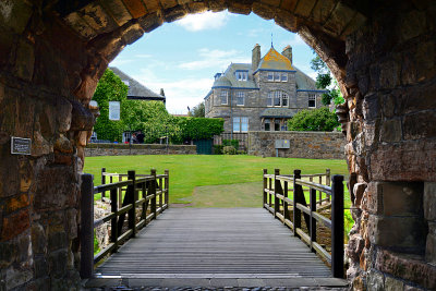 05_St Andrews Castle.jpg