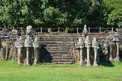 09_Terrace of the Elephants.jpg