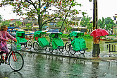 28_Rickshaws on call.jpg