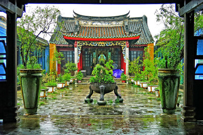 32_Hoa Van Le Nghia Temple.jpg