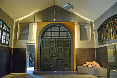 01_Gate house, the only remaining part of Hoa Lo Prison, now a museum.jpg
