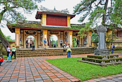 06_Gate of Phuoc Dien Tower.jpg