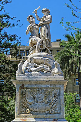 04_Monument to Simon Bolivar.jpg