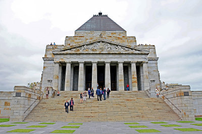 13_ The most symbolic landmark of Melbourne.jpg