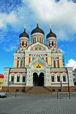 17_Alexander Nevsky Cathedral seen in 2007.jpg