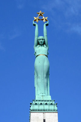 04_Freedom Monument.jpg