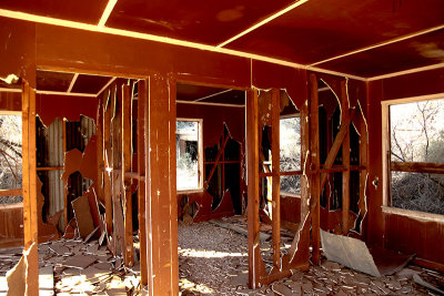 Ibex Springs orange shack interior