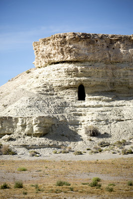 Shoshone Miner shelter in rocks