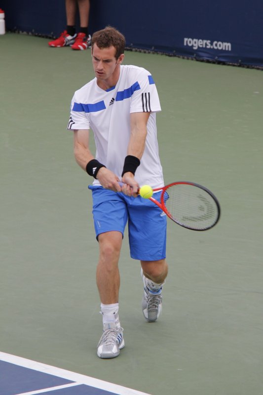 Murray (Great Britain) playing doubles against Benneteau.jpg