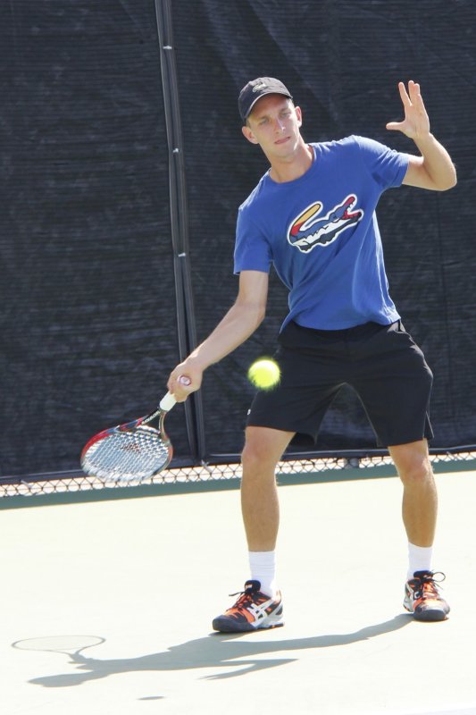 Peliwo (Canada) on a practice court.jpg