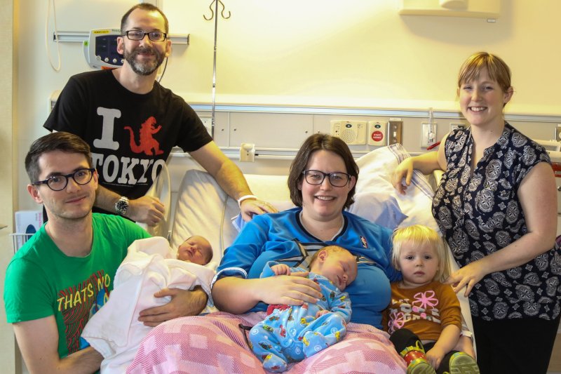 Cora 1 day old with the fam-10.jpg
