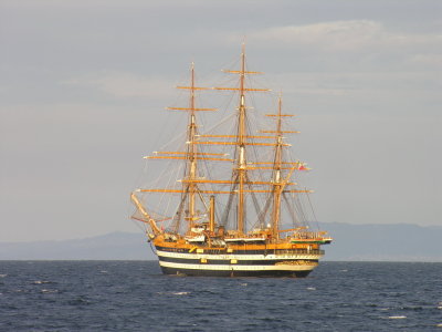 Porto Torres - la nave scuola Amerigo Vespucci a Balai