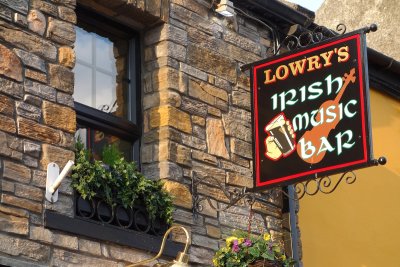 Lowrys Pub