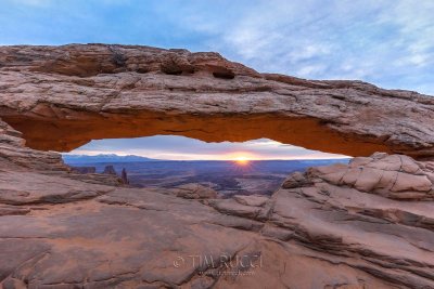 1DX68804 - Mesa Arch at Sunrise