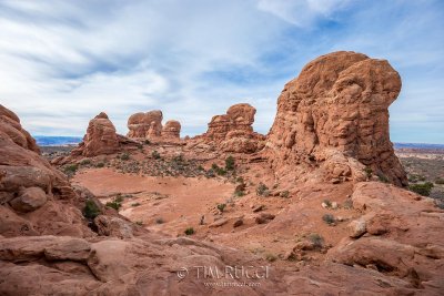 1DX68362 - View Behind Turret Arch