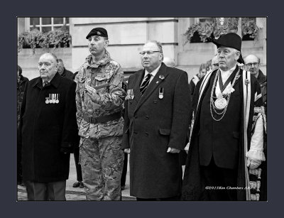 Observing the Two Minute Silence ( Armistice Day 2013 )