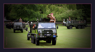 Drive Past By F ( Sphinx) Parachute Battery R H A
