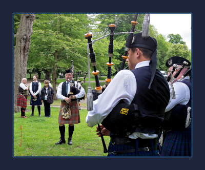 Pipers practicing for the contest 