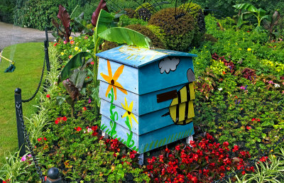 Bee Hive Garden Castle Park