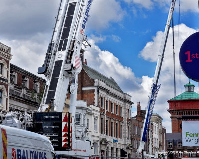 Monster Cranes for Big Jobs. ( 32 )