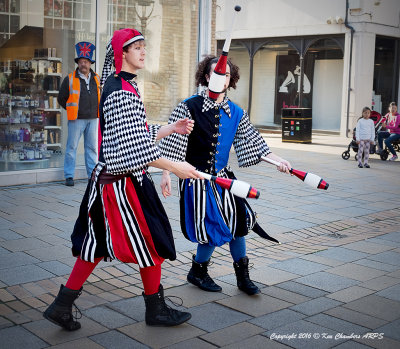 Jugglers in Culver Square Colchester