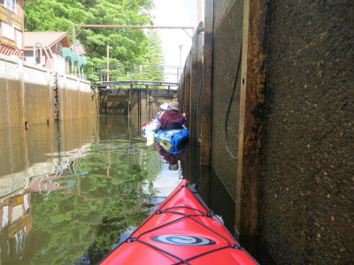 Lining up at the lock