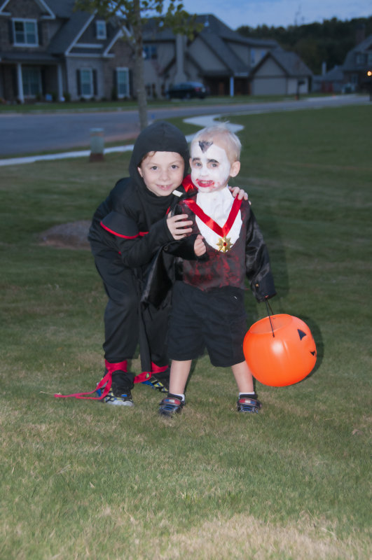 Halloween Ninja & Halloween Vampire
