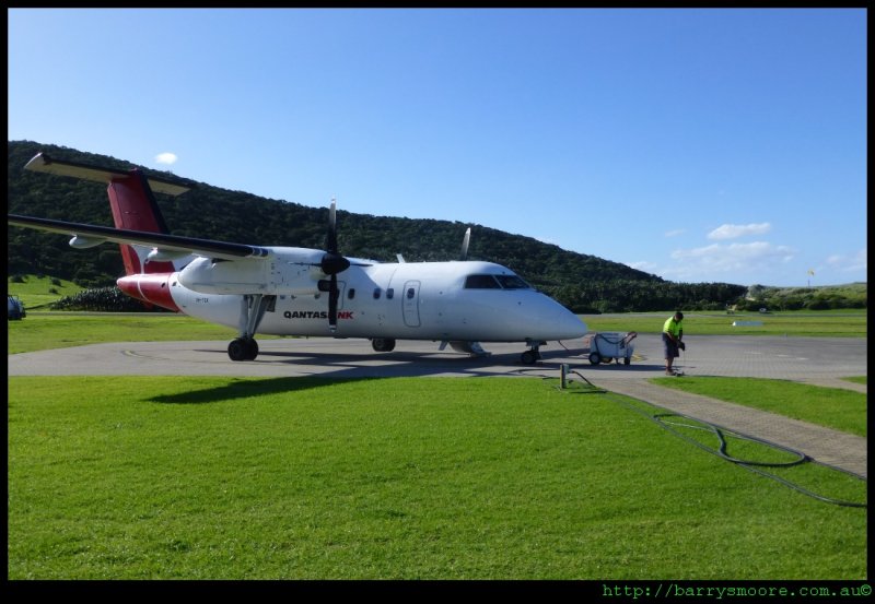 Dash 8 - Lord Howe Island airport