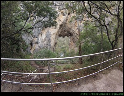 Charlotte Arch and Blue Lake at Jenolan Caves