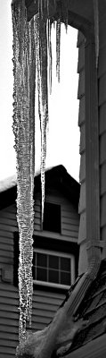 Now that's an icicle! 