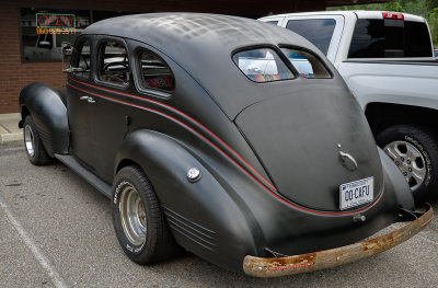 1939 Dodge Front/Side view below