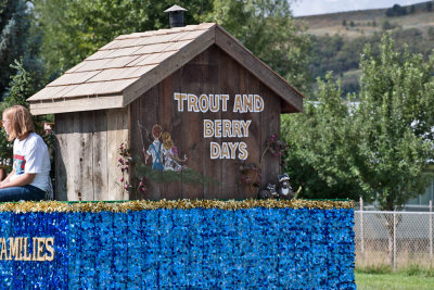 9562 Paradise trout and berry days.jpg