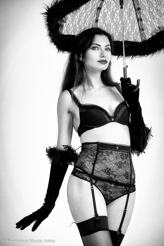 20150820_0574 Lena-BW.jpg