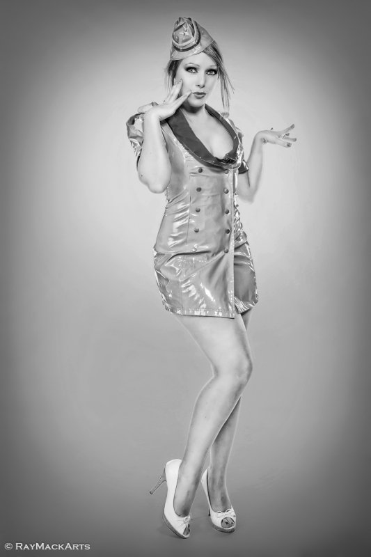 1101290266 Erdbeerfrschchen bw.jpg