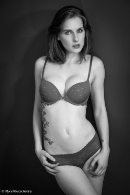 20151202_0427 Danielle-Bearbeitet int-2.jpg