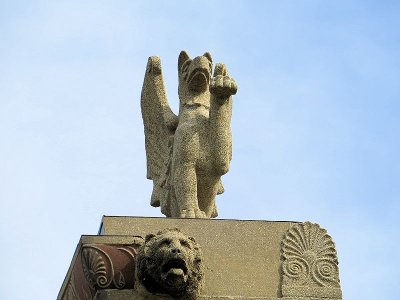 One of the statues at the top of the Parthenon - IMG_4617.jpg