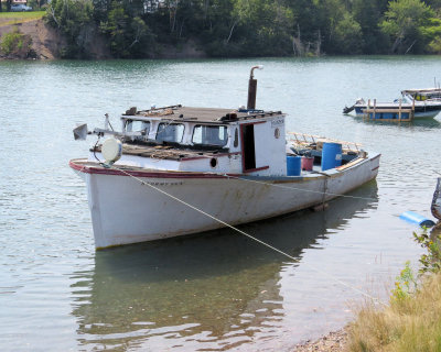 Boat with water - IMG_1384