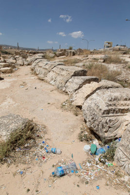 There is a litter problem in Jordan