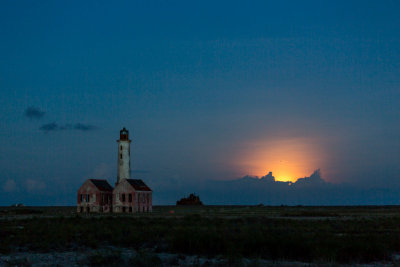 Supermoon on Curacao