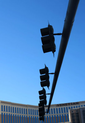 Traffic lights on The Strip.jpg