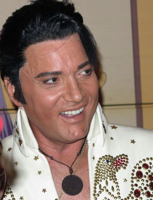 Elvis impersonator Las Vegas