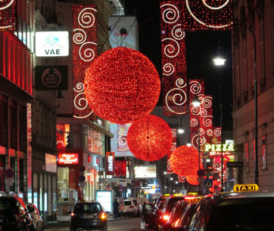 Christmas decorations in Rotenturmstrasse