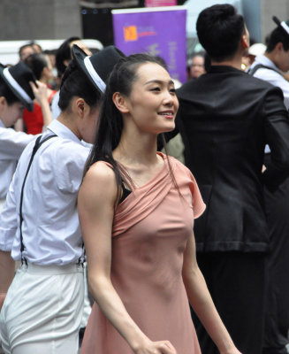 Street entertainment in Sheung Wan