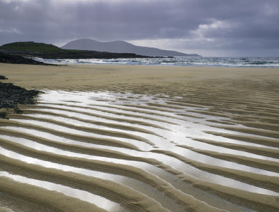 Furrowed Light Traigh Lar