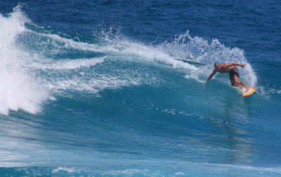 More Straddie Surf