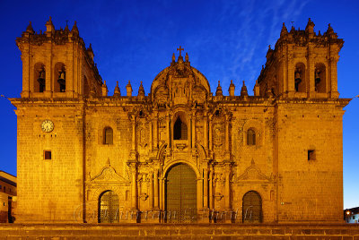 2015 Cuzco - Plaza De Armas at Dawn