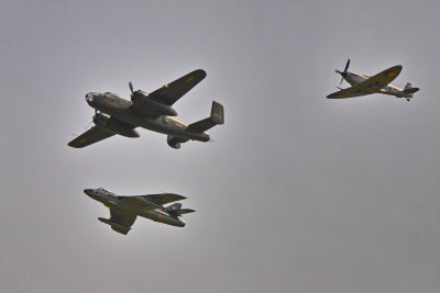 Dutch Historic Flight, B-25 Mitchell, Spifire Mark IX, Hawker Hunter F-6A, Texel Airshow 2015